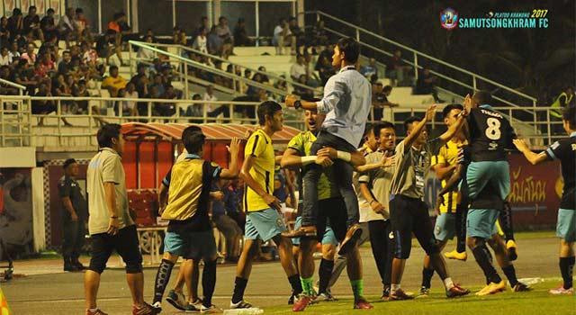 โค้ชลิง