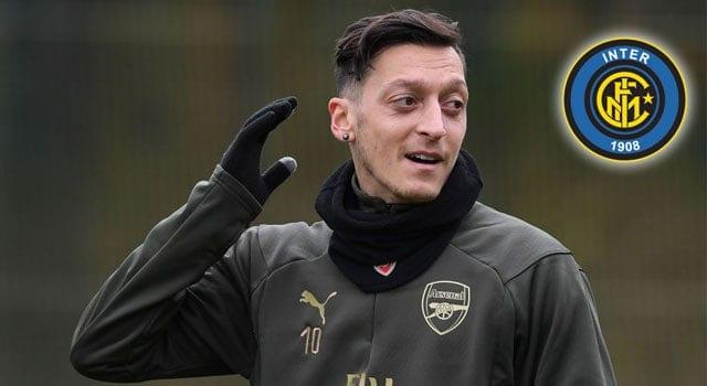 เมซุต โอซิล