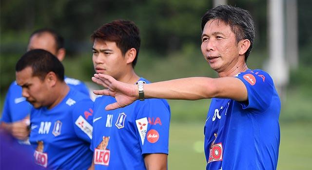 โค้ชโอ่ง