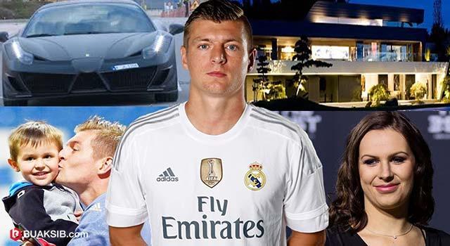 โทนี่ โครส