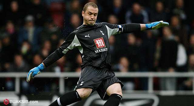 พอล โรบินสัน