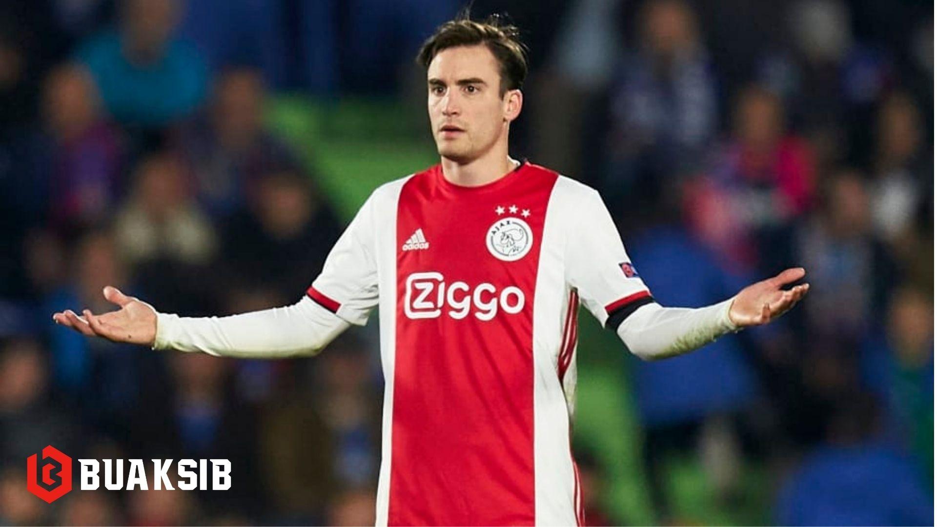 นิโคลัส ตายาฟิโก้