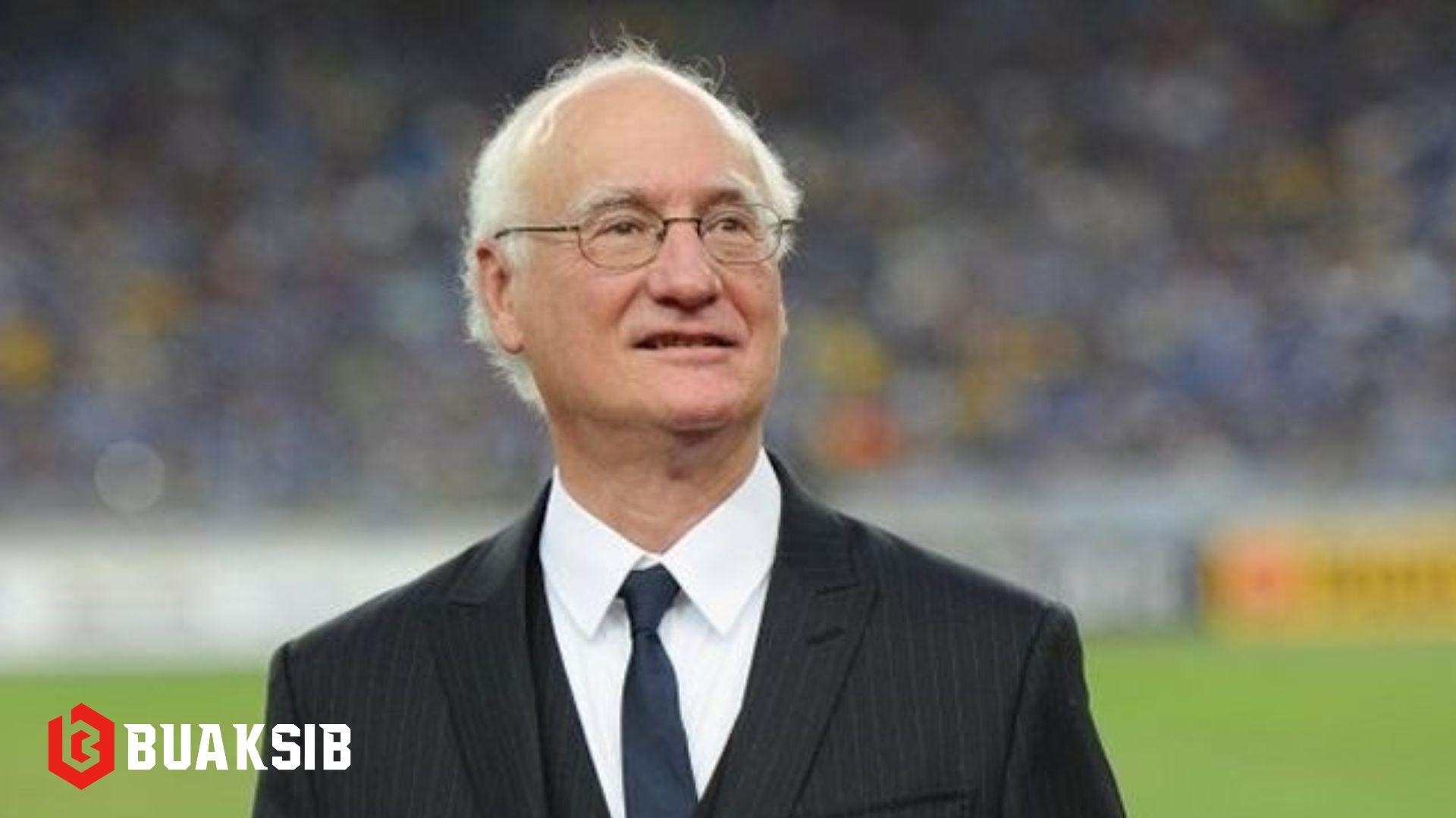 บรูซ บัค