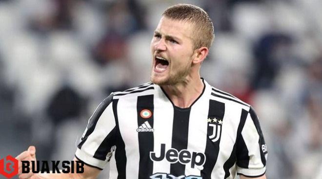 มัทไธจ์ส เดอ ลิกท์