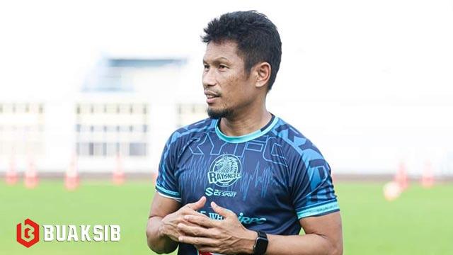 พิภพ อ่อนโม้