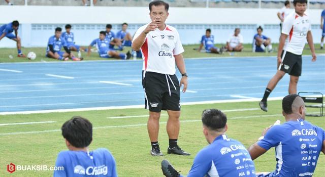 สะสม พบประเสริฐ