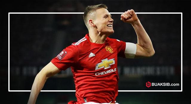 สก็อตต์ แม็คโทมิเนย์