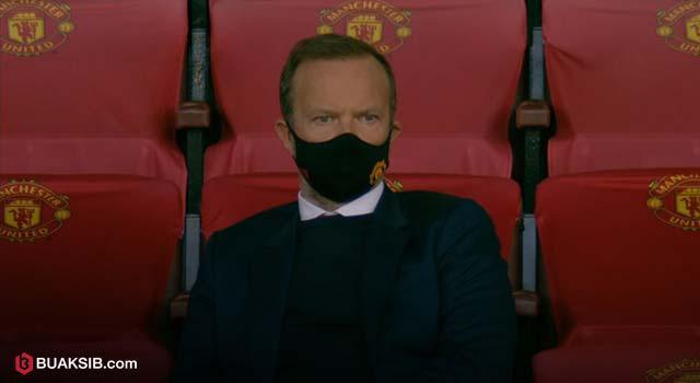 เอ็ด วูดเวิร์ด