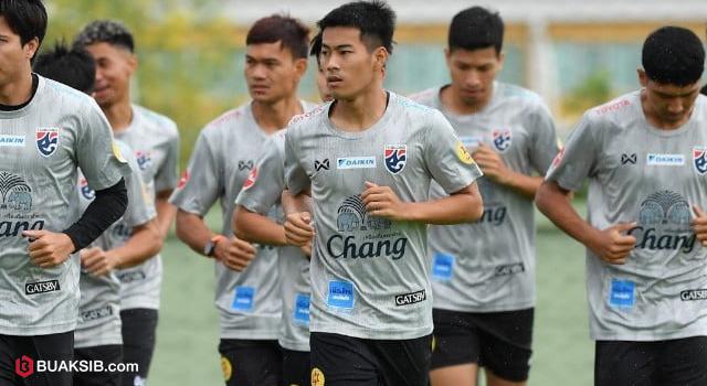 สารัช อยู่เย็น