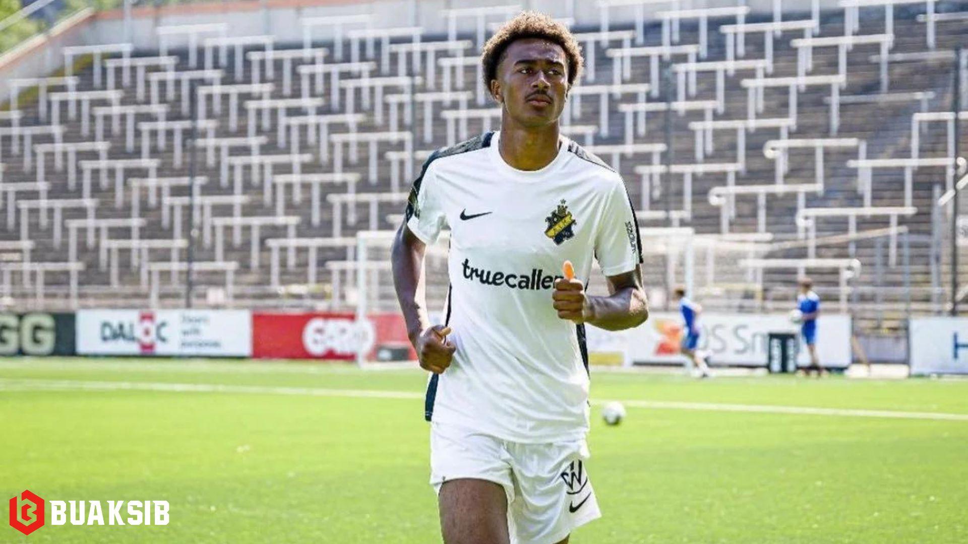 โยนาห์ คูซี อาซาเร่