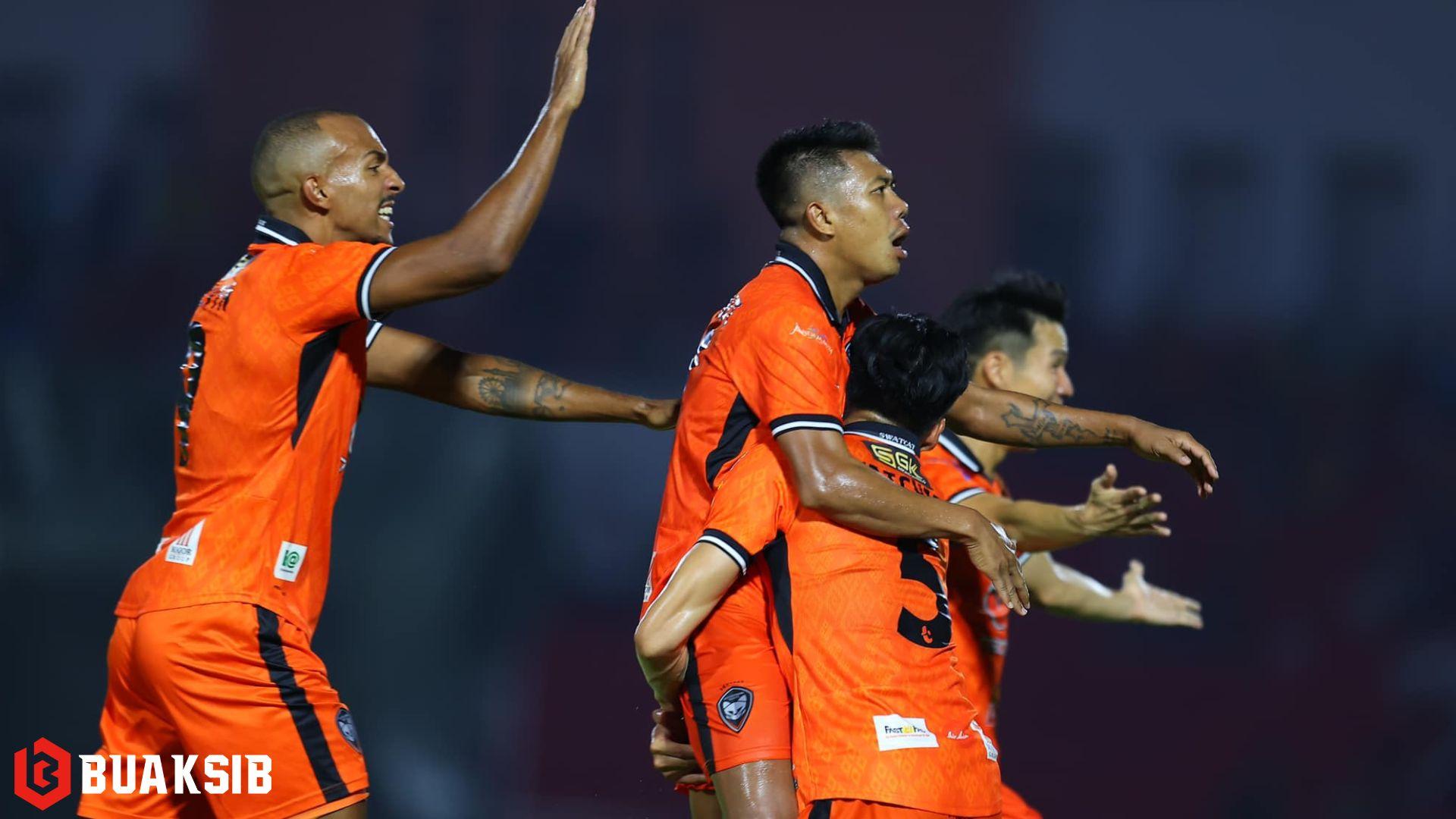 นครราชสีมา มาสด้า เอฟซี