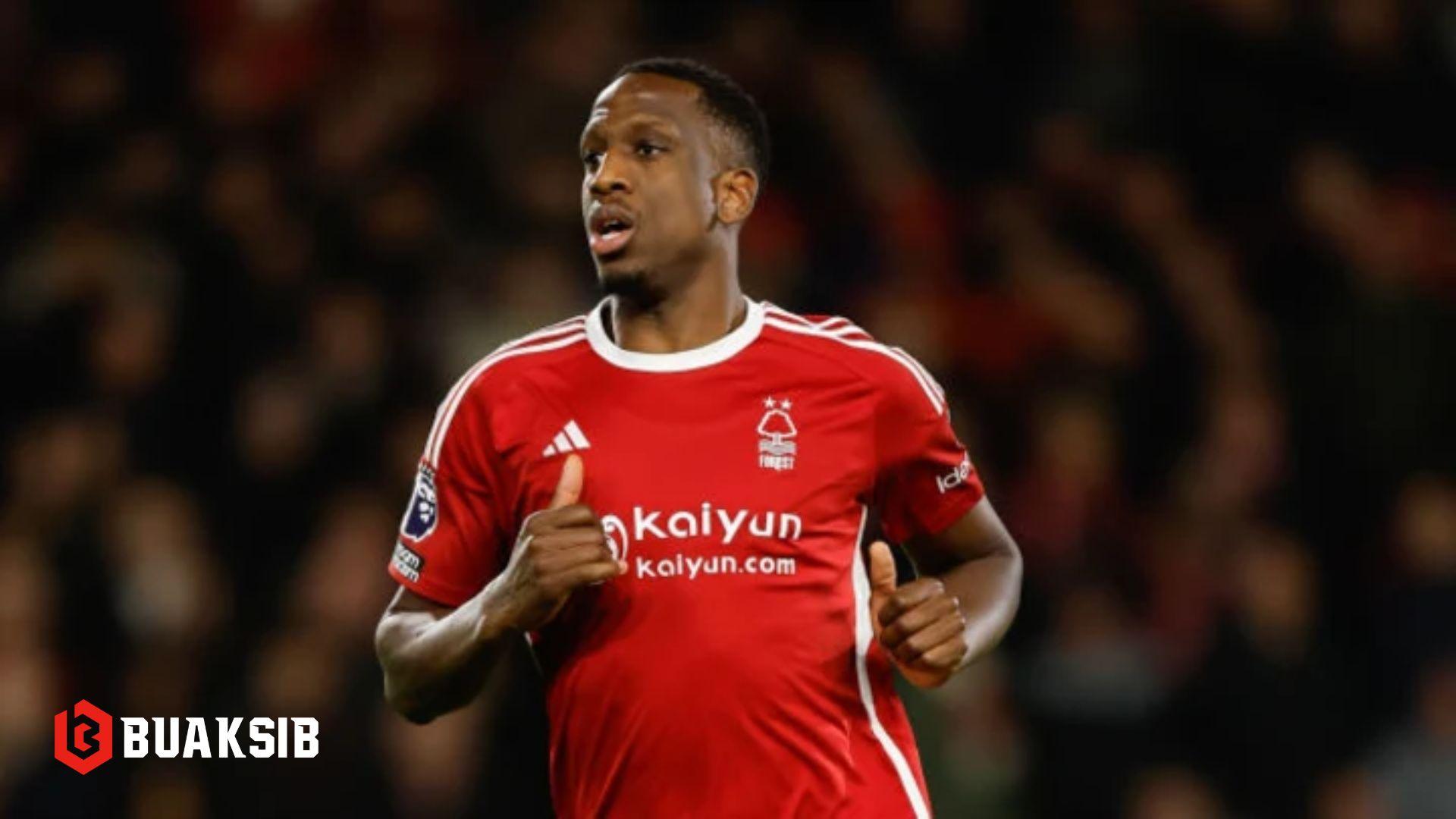 ฟอเรสต์ต่อสัญญา วิลลี่ โบลี่ เพิ่มอีก 1 ปี พร้อมเงื่อนไขขยายเพิ่ม