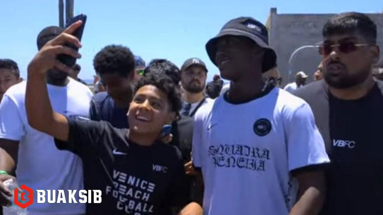 ค็อบบี้ เมนู